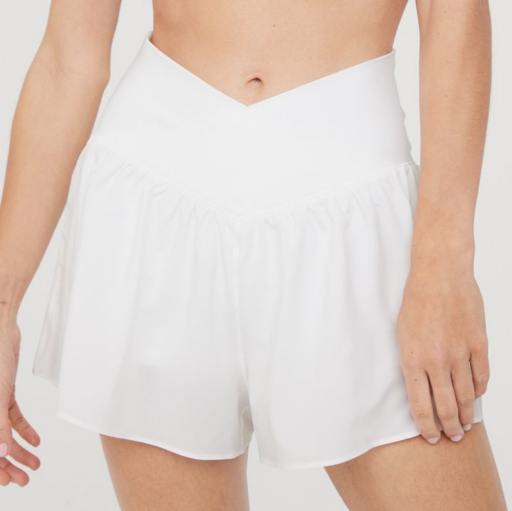 XS,S,M,L: Aerie Crossover Flowy Stretch Short